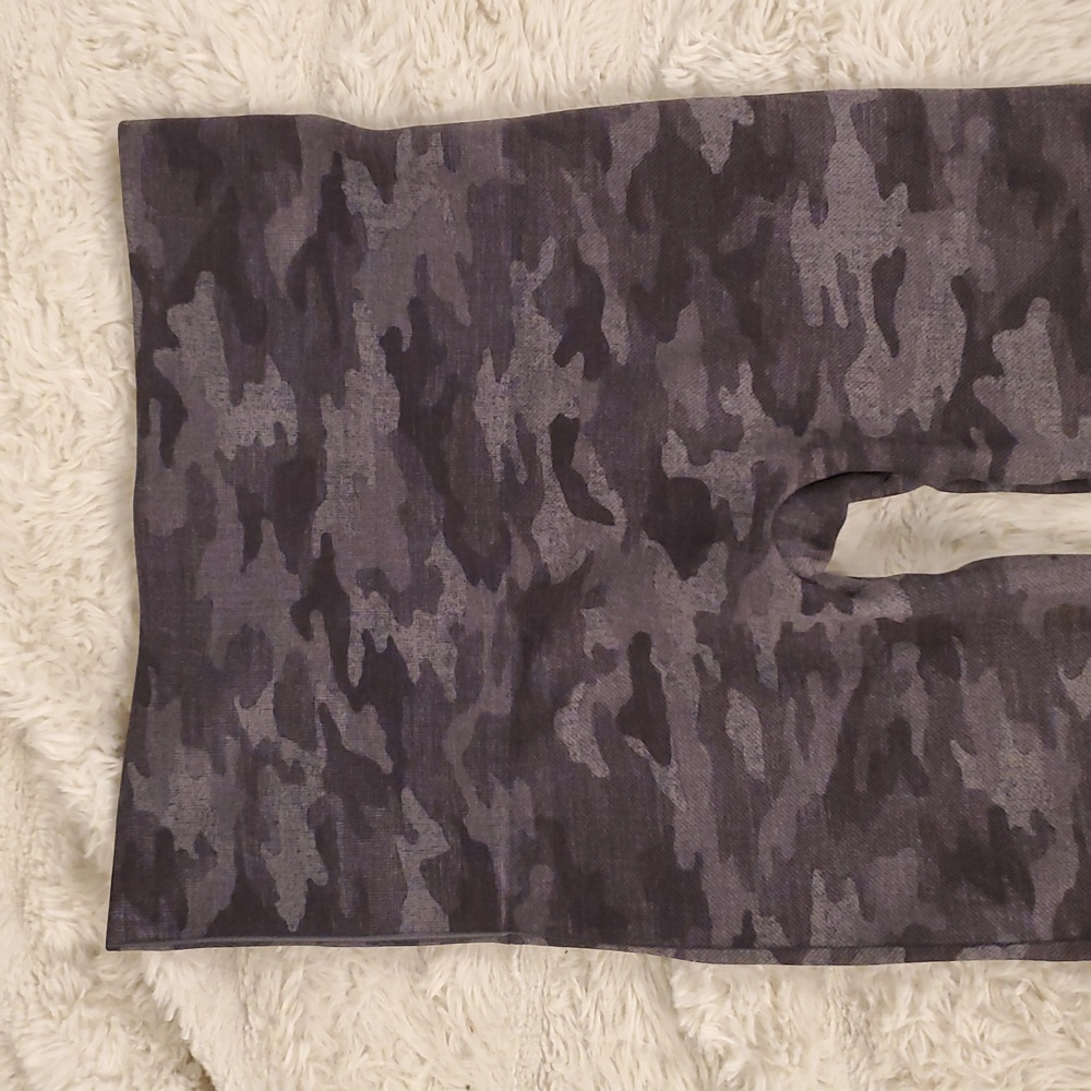 Spanx Camo Print Tights Leggings XS - Picture 2 of 11
